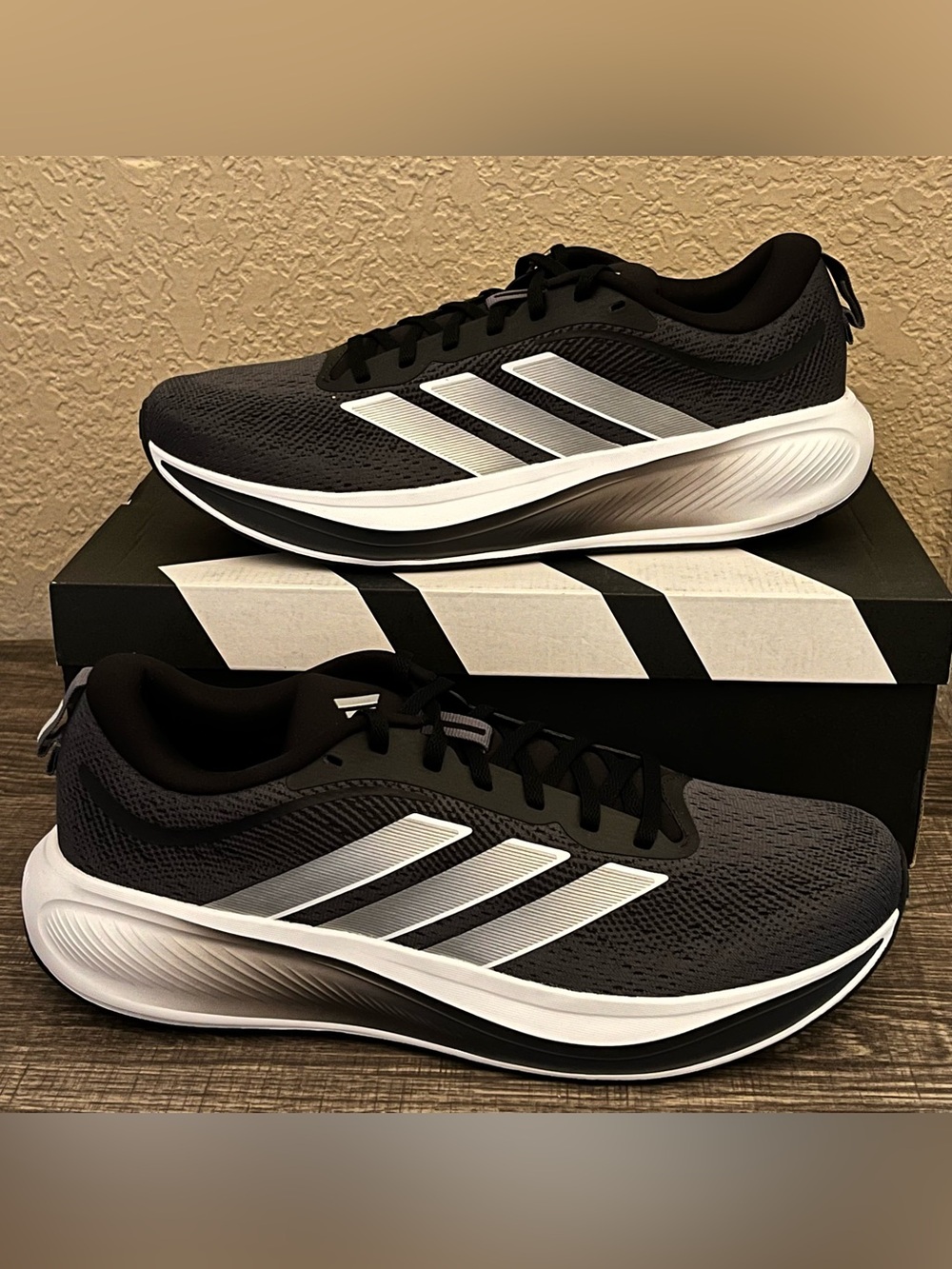 Adidas Response Pace M Shoes
Stile KK2999 Size 11.5